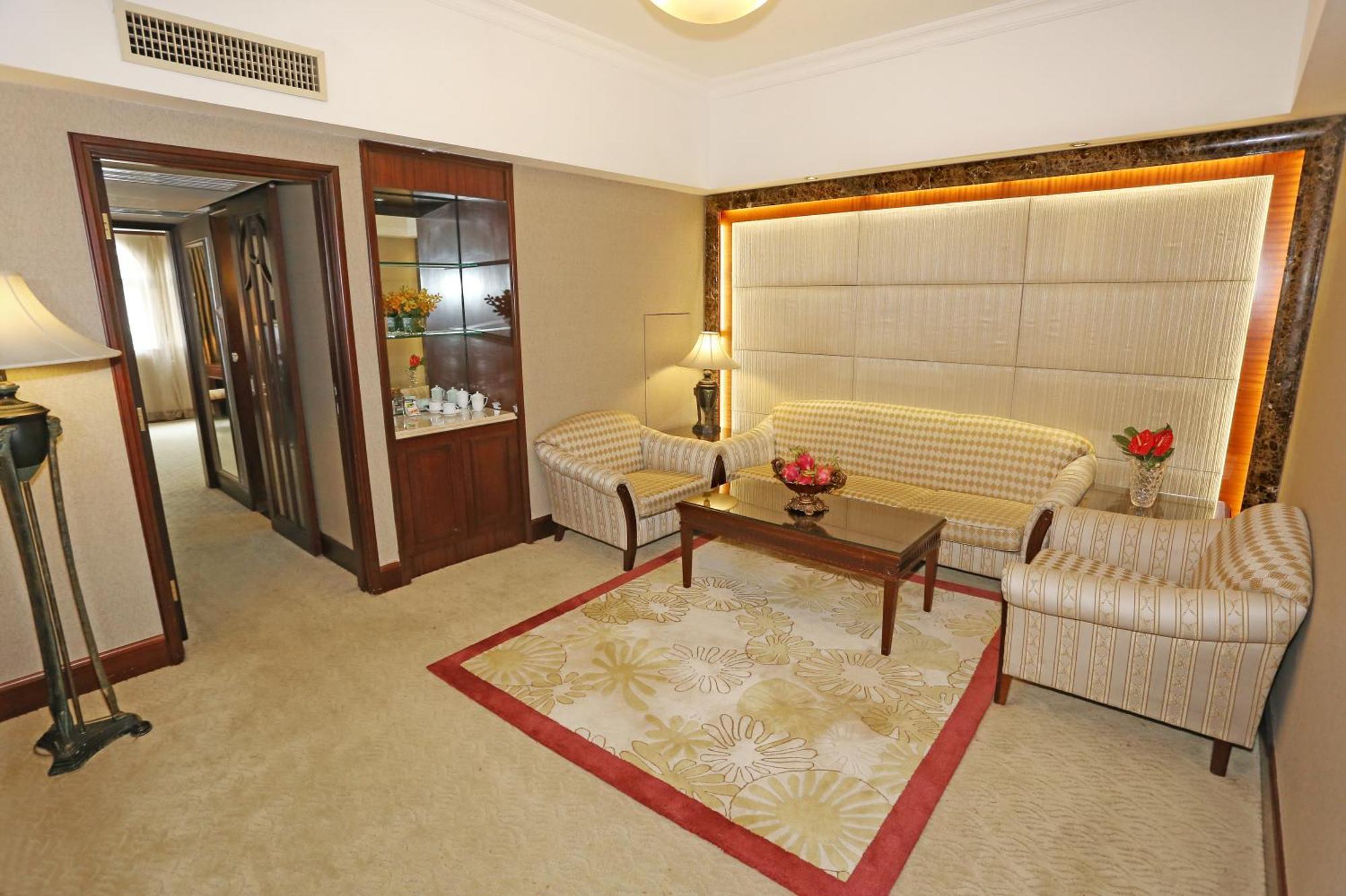 Grand Palace Hotel - Grand Hotel Management Group Гуанчжоу Экстерьер фото
